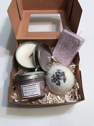 Spa Sets Calming Lavender Essential Oil Deluxe Spa Set With Essential Oil Spa Products Made With All Natural Lavender Essen Aromatherapy Gifts Gifts Spa Gifts