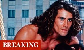 It is reported that the tarzan actor and his wife gwen lara, 66, were among seven people who are presumed dead after the private aircraft crashed. J5m3ipjrijnj M