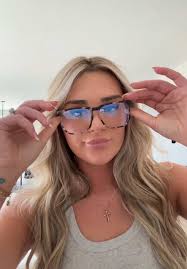 YUUUUPP. When you learn to see who people really are I promise you will be  much happier without them. Don’t be the only one putting in effort. You’re  important too 🫶🏽🩷