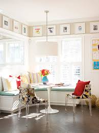 Here's how to tell the differences between each architectural style. How To Decorate Large Walls Blank Walls Solutions And Inspiration