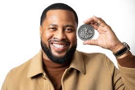 Winifred Harvey's Instagram, Twitter & Facebook