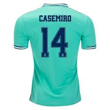 Encuentra la primera equipación 20/21, camiseta authentic, manga larga, pantalones cortos y equipaciones completas. Adidas Men S 19 20 Real Madrid Casemiro 3rd Jersey W Champions League Patches Hi Res Green In 2021 Real Madrid Soccer Shirts Jersey