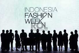 Model baju pesta terbaru 2021, model baju pesta sederhana, model baju pesta simple elegan, baju ke pesta pernikahan yang simple, gaun pesta muslimah elegan. Desain Baju Karya Siswa Smk Ditampilkan Di Ifw Republika Online