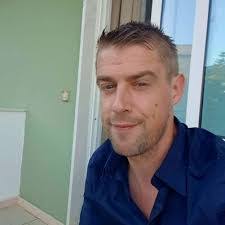 Maria Crowley's Instagram, Twitter & Facebook