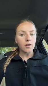 It definitely helps! , #cats #cats_of_instagram #catsofinstagram #kitten  #kittenstagram #thoseeyes #socute #adorbs #kittenreels #catreels #smile  #remix #seratonin #happy #ithelps #kittentherapy