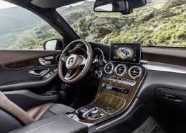 Mercedes Glc The Star Wants To Shine In The Sky Of The Suv New Car Models 2019 Car Reviews Car Models Miniature Cars Carros Y Motos Mercedes Coches Deportivos