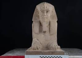 Sphinx uses restructuredtext as its markup language, and many of its strengths come from the power and straightforwardness of restructuredtext and its parsing and translating suite, the docutils. Agypten 2 000 Jahre Alte Sphinx Bei Bauarbeiten Am Nilufer Entdeckt