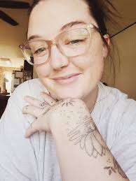 Hello dear souls ❤️ sending love to you all! I have a question for all  healers! I'm a healer myself. And right now I am an esthetician which is a  great way