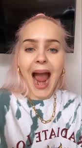 Anne has been nominated for several awards and won global awards 2019 along with remarkable women awards 2019. Anne Marie Cute Fashion Anne