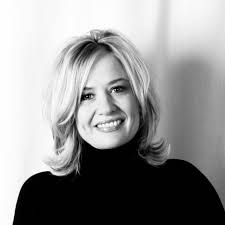 Kendra Wendt's Instagram, Twitter & Facebook