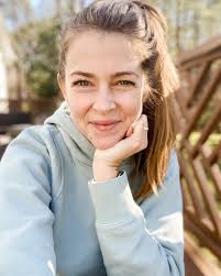 Nancy Ray's Instagram, Twitter & Facebook