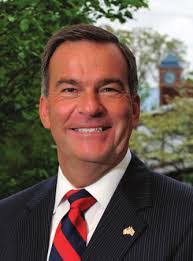 Scott Mcquay's Instagram, Twitter & Facebook