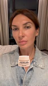 [ Зволожують, додають кольору, збільшують ], Наші ліп балми наче магічна  паличка — бо можуть все 🩷, Пишіть, який ваш улюблений. Чи ви теж не можете  обрати один? 🤭