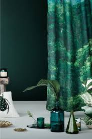 H M Home Un Style Urban Jungle Pour Le Printemps Rideau Douche Deco Decoration Maison