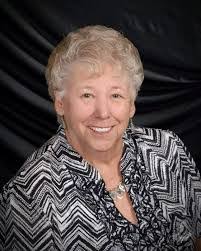 Patty Midkiff's Instagram, Twitter & Facebook