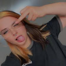 Anyone here familiar with Super Gene? I havn't seen much if any mention of  it yet. And its what got me hooked