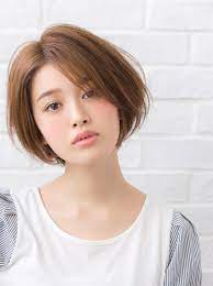 スッキリおさまる 計算されたシースルーショートボブ lee ショートのヘアスタイル ショートボブ 美しい髪