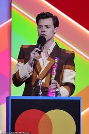 12, 2021, in bologna, italy, and wrap on march 30 in moscow with king princess as his special guest performer. Brit Awards 2021 Harry Styles Confuses Fans With His American Accent Latest Celebrity News