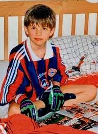 Thomas muller is a german soccer player who plays for bayern munich and has played for the german national team 100 times. Pin Auf Futbol Young Futbolistas Soccer Players In Their Early Years