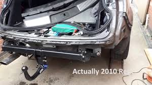 Single wire can for the reverse only on thetourer (estate) automatic, use a single bypass relay. How To Fit A Towbar To A Vauxhall Opel Insignia Tourer Estate Youtube