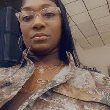 Cassandra Brown's Instagram, Twitter & Facebook