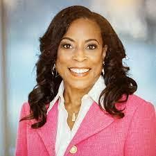 Chloe Toth's Instagram, Twitter & Facebook