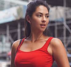 Christen harper has 200k followers on instagram (image: Look Jared Goff Seen With Brunette Bombshell Girlfriend Christen Harper The Sports Daily