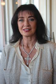 The Country Friends presented its 24th annual Holiday Tea — Ranch & Coast  Magazine