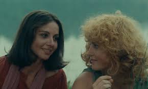 978 One Sings, the Other Doesn't (Agnès Varda, 1977)