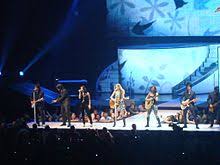 It includes a new version of every song on fearless platinum edition, along with standalone single today was a fairytale. Fearless Taylor Swift Album Wikipedia