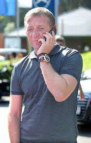 Do ligy vstoupil v sezóně 1990/91 a zahrál si za hr. Roman Janousek Aktualne Cz