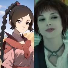 News Feed Crossover and Blue Things in LA