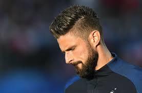 Coiffeur paris 9 votre coiffeur visagiste a paris vous propose des prestations de coiffure professionnelles pour hommes, femmes et enfants dans le 9eme. Coiffure Homme 10 Idees Pour Parader Cet Ete