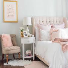 Light Pink Bedroom Accessories Interior Design Bedroom Ideas On A Budget Check More At Http Maliceaux Pink Bedroom Decor Light Pink Bedrooms Pink Headboard