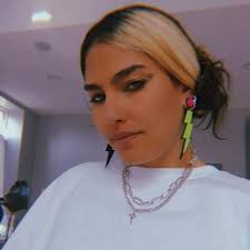 Edith Zapata (@zapatavzla) • Threads, Say more