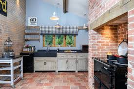 A classic way to achieve a traditional look. Red Brick In The Kitchen Gambrick