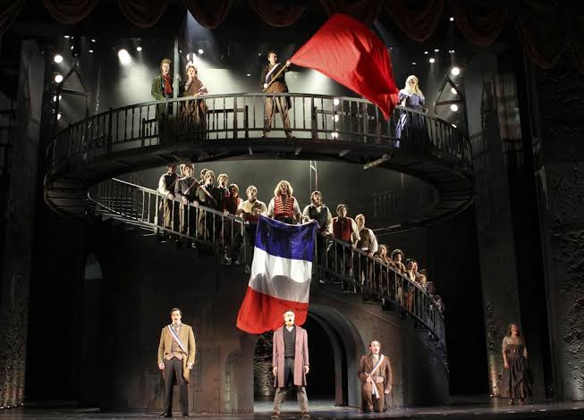Review: Les Misérables/Paramount Theatre | Newcity Stage