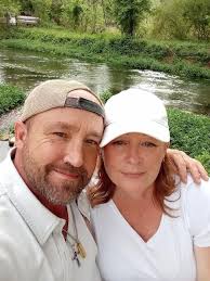 Herbalist from Arkansas sharing outdoor photos