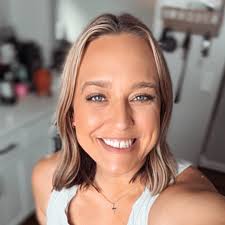 What are the benefits of using the Supercook app for meal planning?