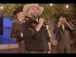 Am en mi mente estás palpitando a mil dm y verte a mi lado es mi necesidad g el dejarte ir o decir adiós c es morir en vida es negarme a mí f que mi libertad se termina en ti e y sentirte cerca de nuevo es saber am que te estoy amando. Letra El Indio Enamorado Carin Leon Ft Los Honorables