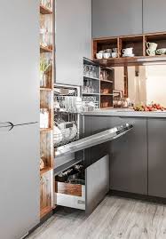 In the best small kitchens, cooking should feel easy and convenient, with all of your tools easily reachable and ready to go. 44 Brilliant Kitchens Cabinets Design Ideas Welcome To Blog Kuchen Layouts Kleine Kuchen Layouts Kuchenideen Fur Kleine Raume