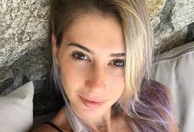 Şeyma subaşı'nın en dikkat çeken yönü estetik yaptırmış olması. Estetiksiz Hali Dikkat Cekti Turkiye Gazetesi 2