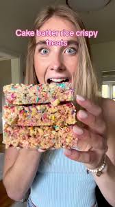 Cake Batter Rice Crispy Bars🌈 Ingredients 6oz Salted Butter 7oz Mini  Marshmallows 1/4 tsp salt 1 tsp vanilla 1 tsp cake batter flavoring 1/2 cup  marshmallow fluff 6 cups Rice Crispys 💕 1/3 cup ...