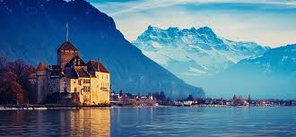 Tedesca, francese, italiana, a cui vanno aggiunte le valli del canton grigioni in cui si parla il romancio. Svizzera Francese Svizzera Net