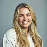 Danielle Ouellette's Instagram, Twitter & Facebook