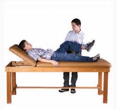 طاولة مساج خشبيه | Wooden Massage Table - متجر ترياق لادوات واجهزة العلاج  الطبيعي والتمرين