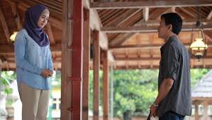 Reza rahadian, fedi nuril, raline shah. Sinopsis Film Surga Yang Tak Dirindukan Kisah Pilu Poligami