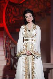 قفطان ميساء المغربي أزياء انتي احلى Moroccan Fashion Arab Fashion Moroccan Dress