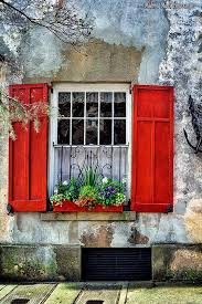 Charleston Porte Fenetre Volets Rouges Maisons Rustiques