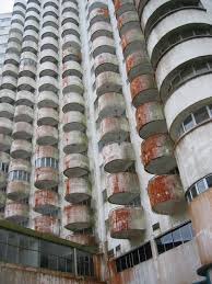With an estimated height of 92m it is the third tallest building of genting (after first world hotel building 1 and 2). Amber Court Genting Review Best Price On Ev World Residence Amber Court In Genting It Was Really Cold And Damp That Afternoon Grasuxs